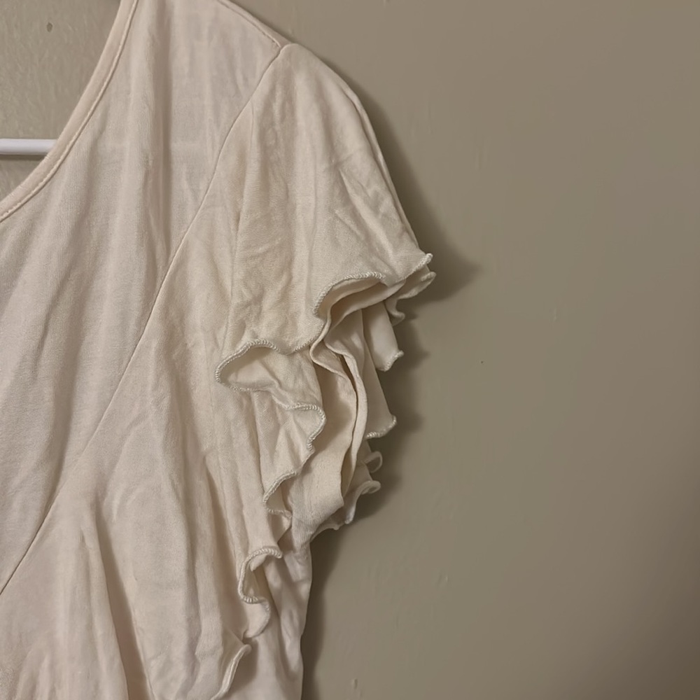 Ruffle style top - Picture 3 of 4